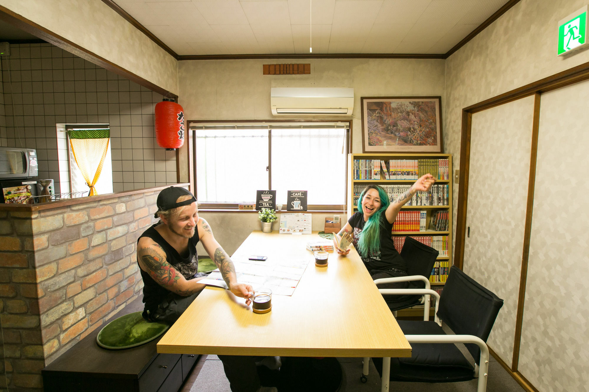 Airlog House -Comic Inn- Habikino ภายนอก รูปภาพ